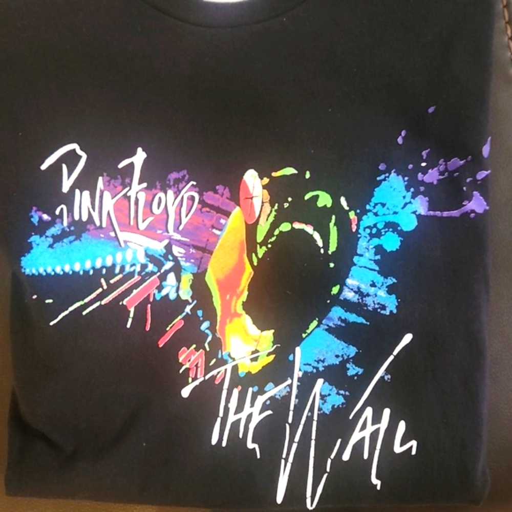 PINK FLOYD The Wall Graffic Tshirt